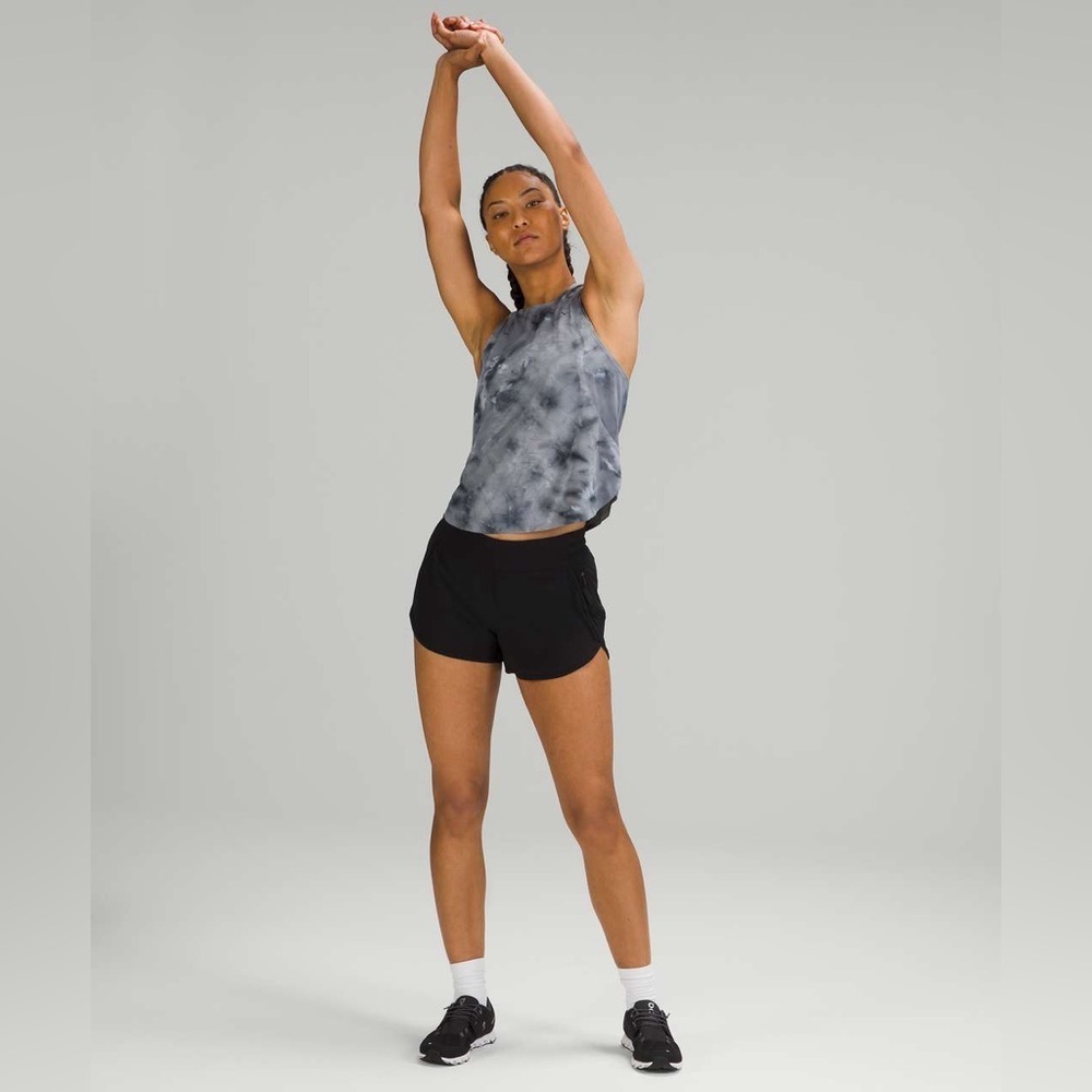 100 🆕🤍 Lululemon Lightweight Run Kit Tank Top - Diamond Dye White Black - Picture 2 of 11